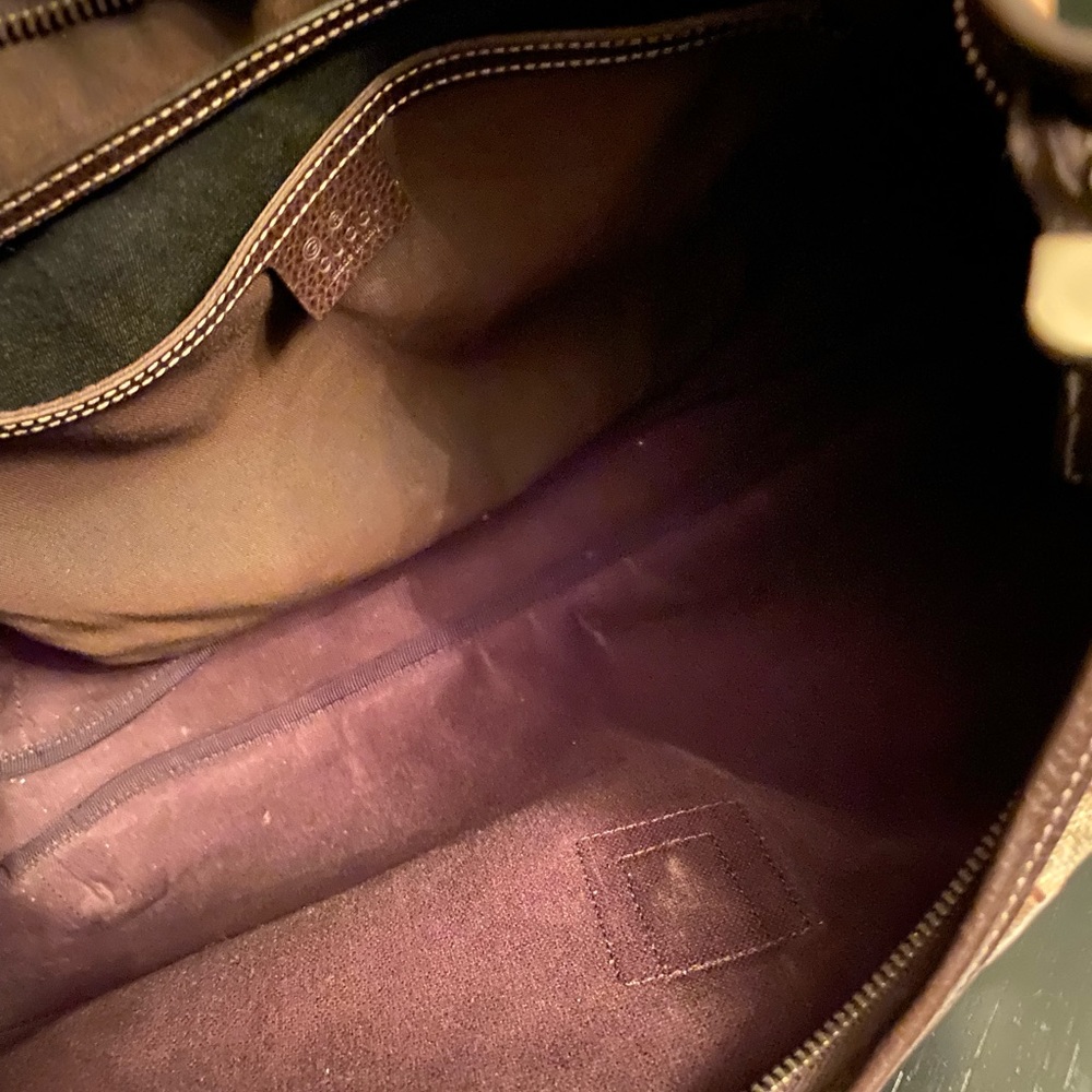 Authentic Gucci Handbag. - Picture 5 of 6